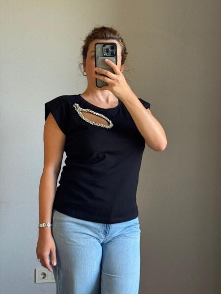 Damla Detaylı Taş İşlemeli Siyah Tshirt