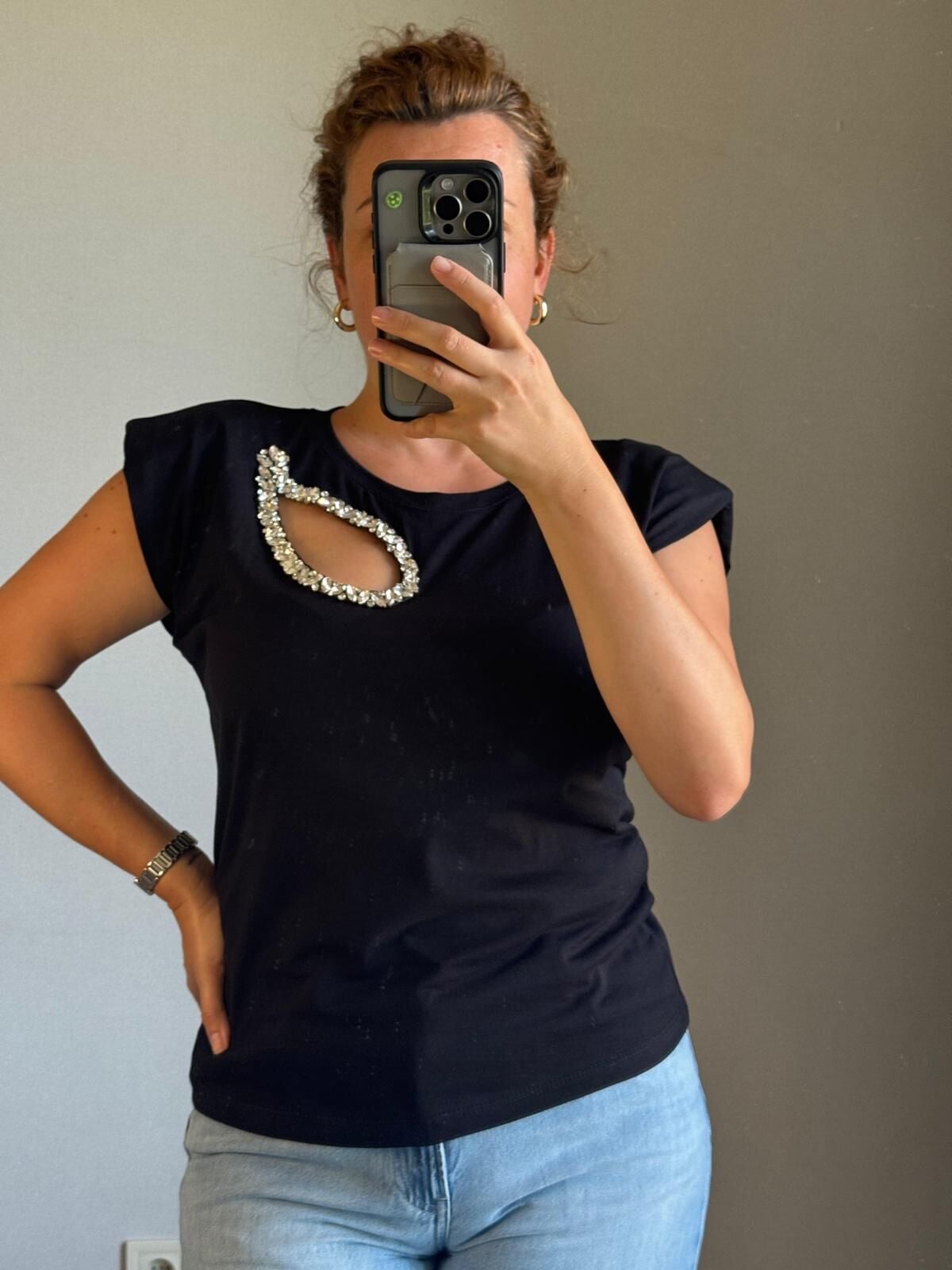 Damla Detaylı Taş İşlemeli Siyah Tshirt