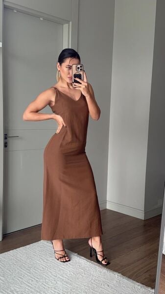 Boncuk Detaylı Uzun Elbise