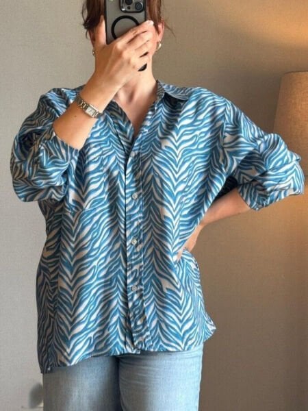 Mavi Desenli Oversize Gömlek