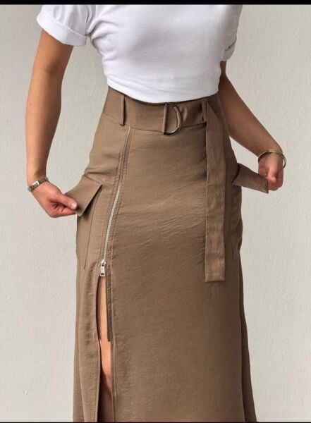 Fermuarlı Kemerli ve Cepli Uzun Etek