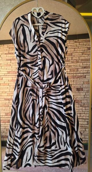 Zebra Desenli Kemerli Kahverengi Elbise