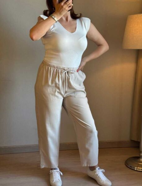 Krem Rengi Rahat Kesim Pantolon