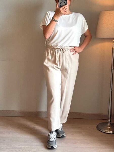 Krem Rengi Rahat Kesim Pantolon