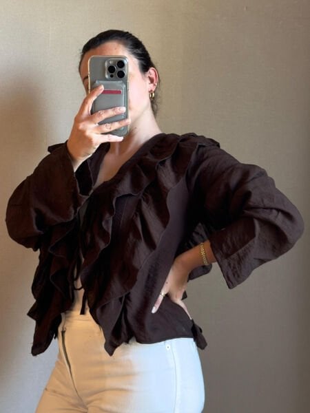 Önden Bağlamalı Fırfırlı Kadın Gömlek – Acı Kahve