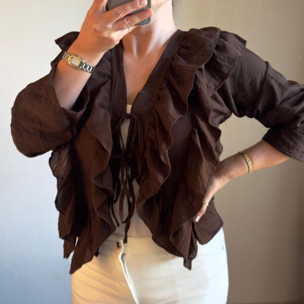 Önden Bağlamalı Fırfırlı Kadın Gömlek – Acı Kahve