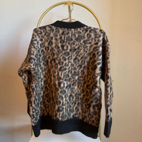 Kahverengi Leopar Desenli Düğmeli  Premium Kadın Hırka