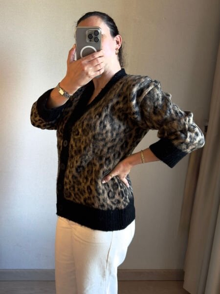 Kahverengi Leopar Desenli Düğmeli  Premium Kadın Hırka