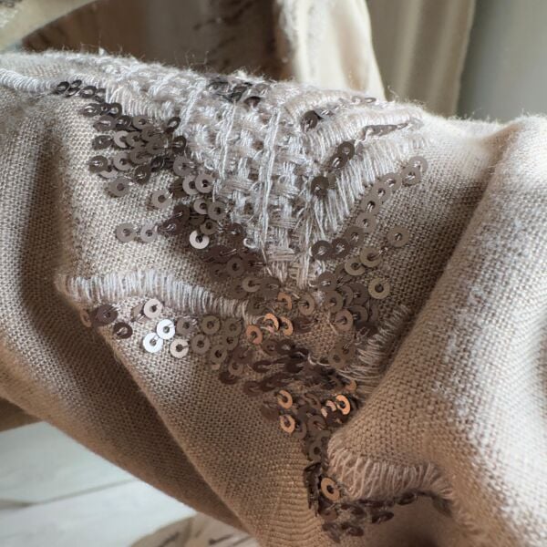 Kadın Bej İşlemeli Oversize Gömlek