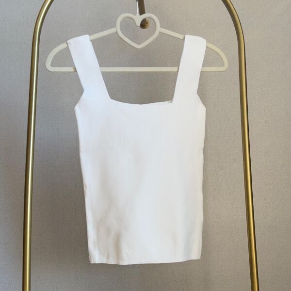 Beyaz Kare Yaka Triko Atlet