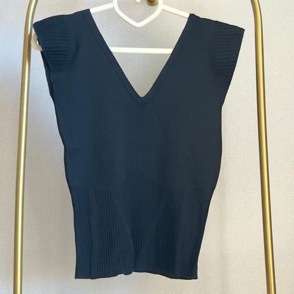 Siyah V Yaka Triko  Bluz