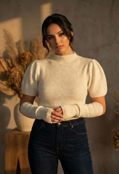 Beyaz Balon Kol Triko Kazak