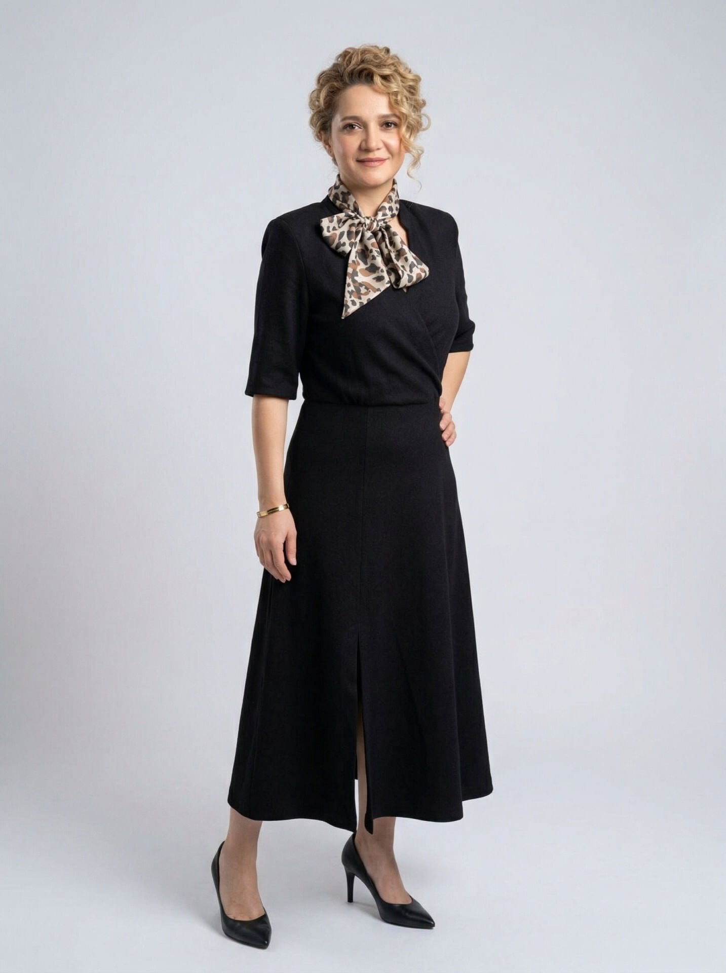 Fularlı Siyah Örme Midi Elbise