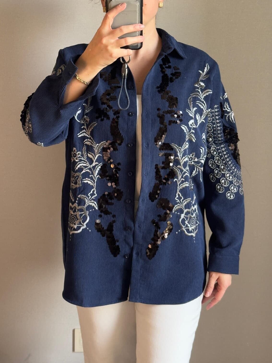 Kadife Mavi İşlemeli Gömlek