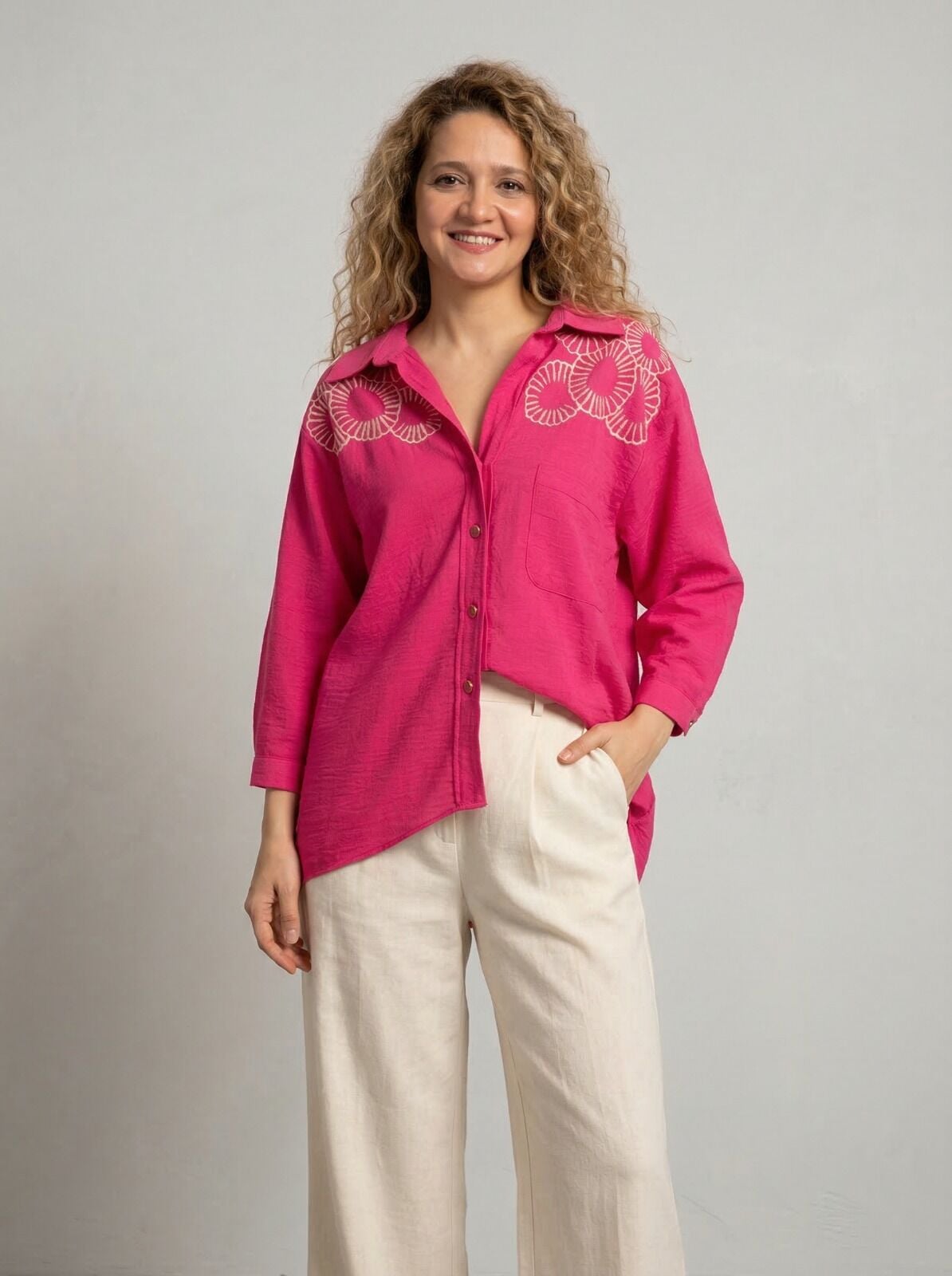 Kadın Nakışlı Keten Oversize Gömlek Şık Rahat Model