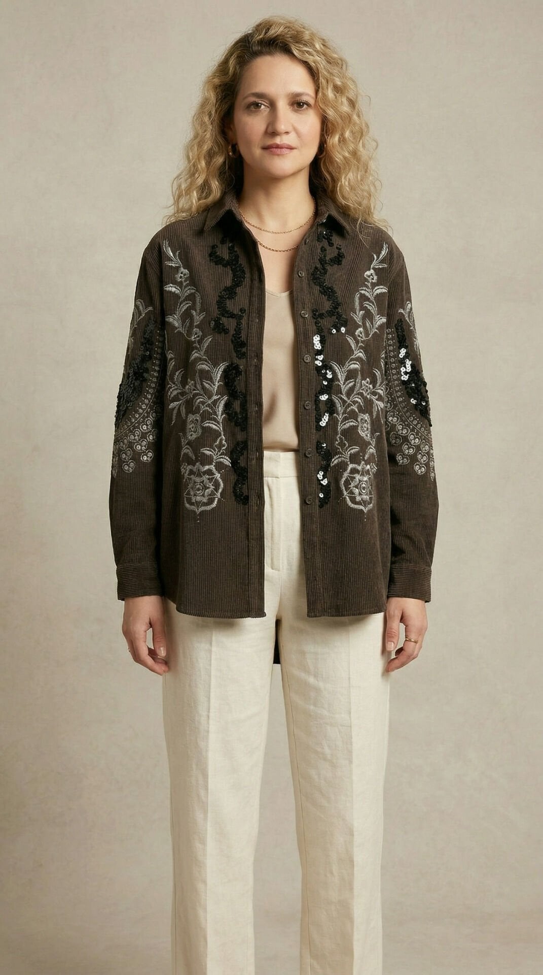 İşlemeli Kadife Dokulu Koyu Kahverengi Gömlek